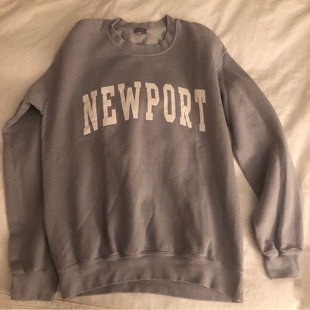 Sweatshirt